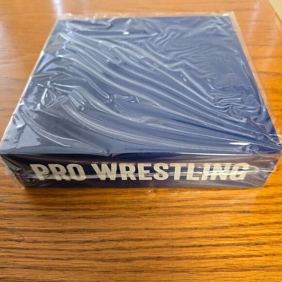 Table Top Thumb Wrestling Game, New NIB, Glove, Stage, 2 Thumb Masks SEALED Game - Picture 2 of 6